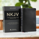 NKJV, Single-Column Reference Bible, Verse-by-verse, Red Letter, Comfort Print